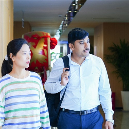 Cov neeg siv khoom Indian tuaj xyuas C11000 Copper Tube Manufacturing ntawm GNEE